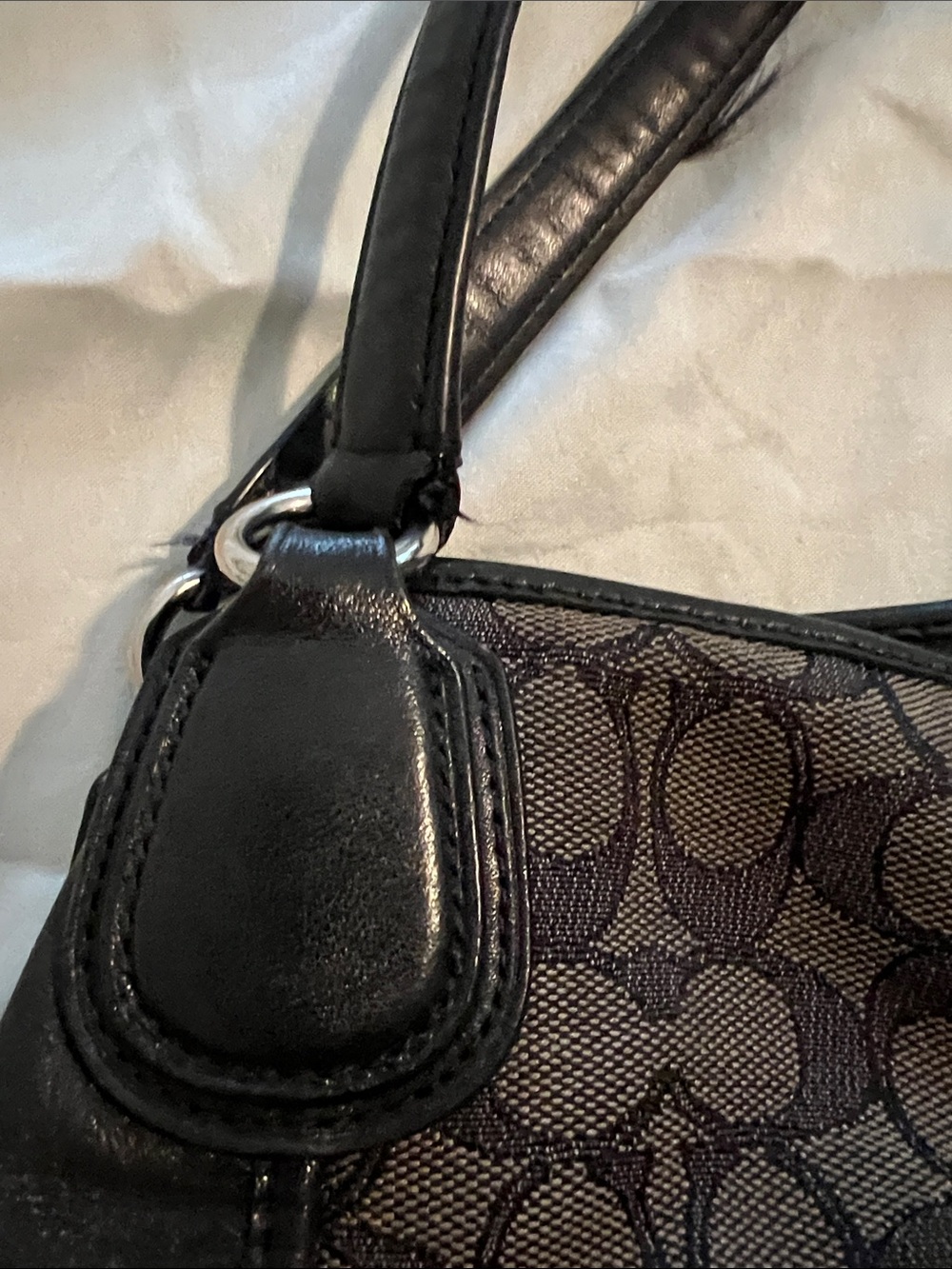 Coach Brown and Black Signature Shoulder Bag - Picture 3 of 16